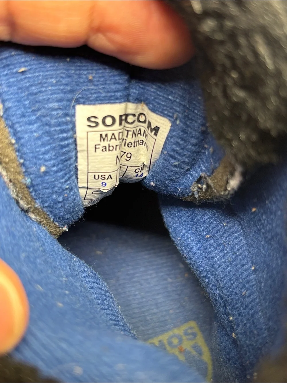 Sorel Kids' Navy Blue and Black Winter Boots, SZ 9 for toddler boy, box 73